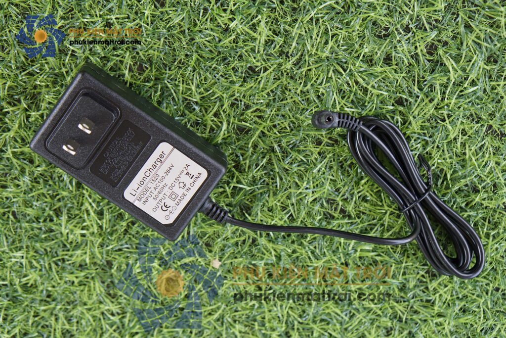 Quạt Jindian năng lượng mặt trời JD-S8800 chân quỳ cao cấp [Pin Mono]