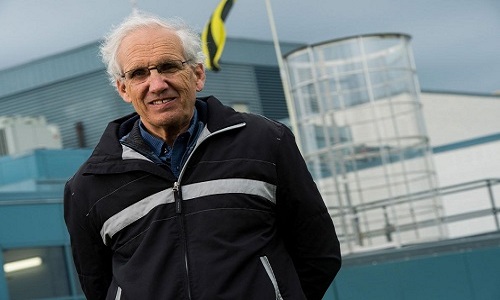 ky-su-canada-tham-vong-che-may-tao-loc-xoay-1