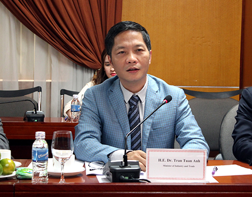 Bộ trưởng Tuấn Anh tại hội đàm chiều 4/4. 