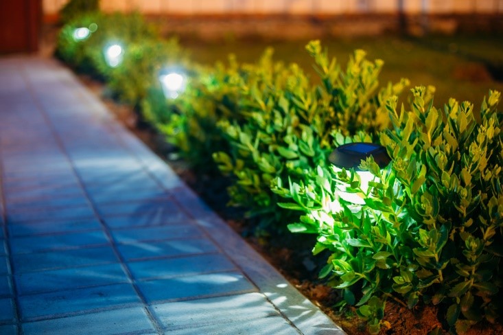 Đèn năng lượng mặt trời sân vườn