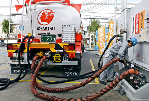 nhieu-nuoc-mo-cua-thi-truong-xang-dau-cho-dai-gia-ngoai