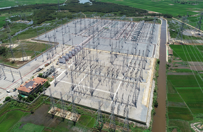 Trạm biến áp 500 kV Dốc Sỏi, hạng mục thuộc công trình đường dây 500 kV mạch 3 Dốc Sỏi - Pleiku 2. Ảnh: EVNNPT