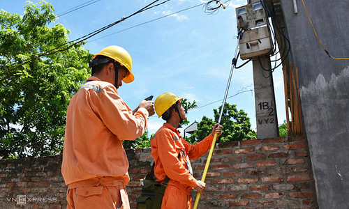 Nới rộng khoảng cách lũy tiến các bậc thay vì điện một giá