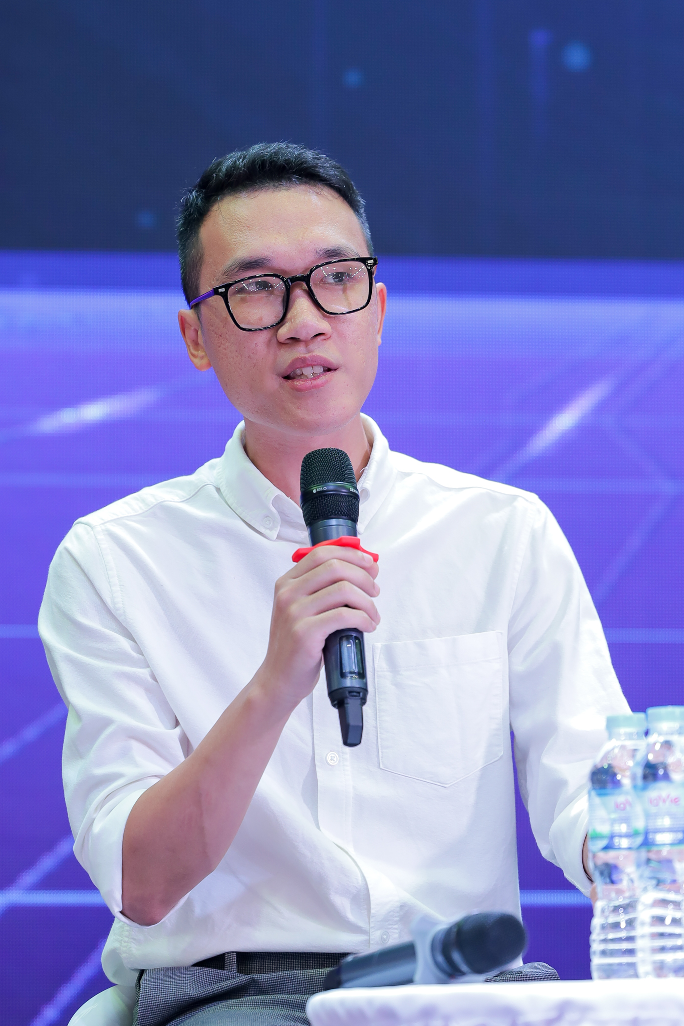 Reviewer Vinh Xô trước thềm họp báo Better Choice Awards: khi ai cũng có thể làm Reviewer Vinh Xô trước thềm họp báo Better Choice Awards: khi ai cũng có thể làm