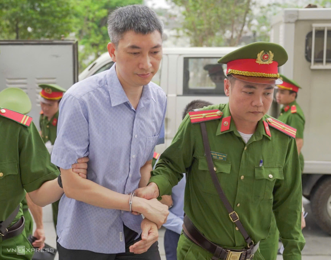 Trịnh Văn Đoàn, cựu chuyên viên phòng Cấp phép và Quan hệ công chúng, Cục Điều tiết Điện lực, Bộ Công Thương. Ảnh: Hoàng Giang